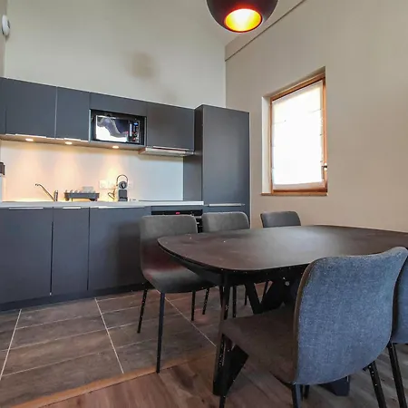Superbe Duplex 3* Avec Prestations Hotelieres, Pied De Pistes, Parking, Wifi - Fr-1-356-378