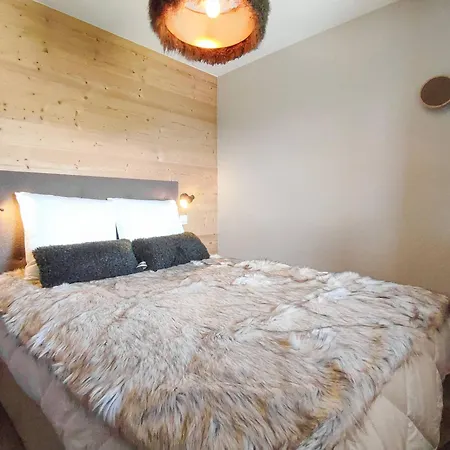 Superbe Duplex 3* Avec Prestations Hotelieres, Pied De Pistes, Parking, Wifi - Fr-1-356-378 *