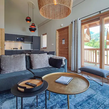 Chalet Superbe Duplex 3* Avec Prestations Hotelieres, Pied De Pistes, Parking, Wifi - Fr-1-356-378 *